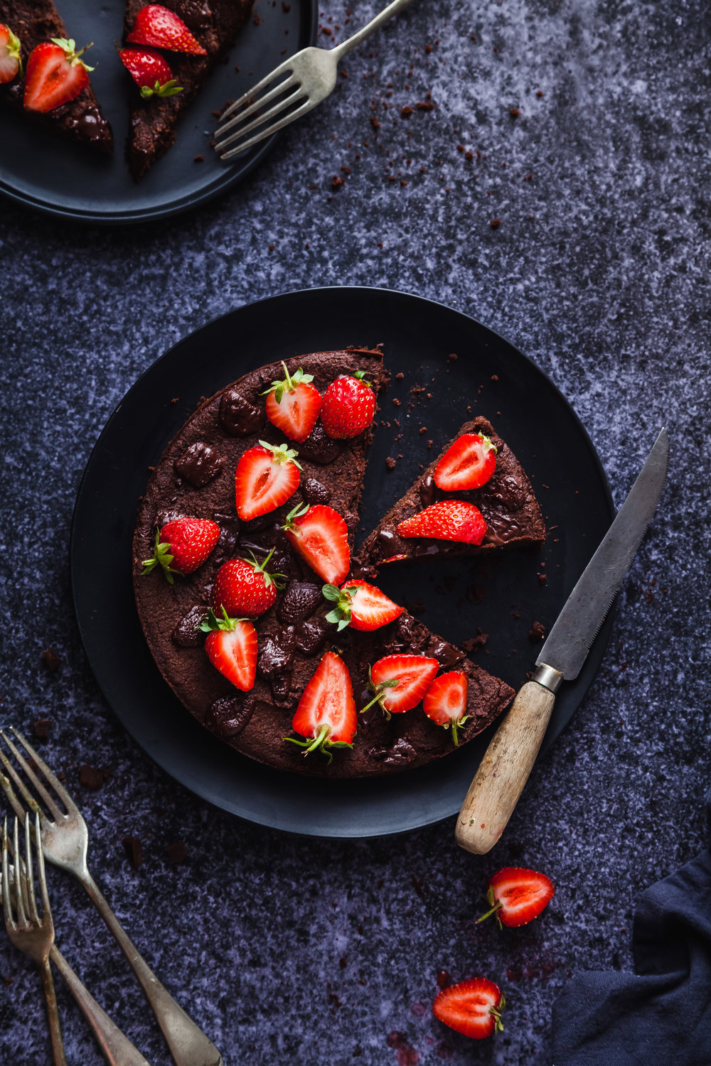 Fudgy Brownie Cake (GF, DF, Vegan & Nut Free}